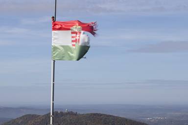 Lobogk a torony tetejn