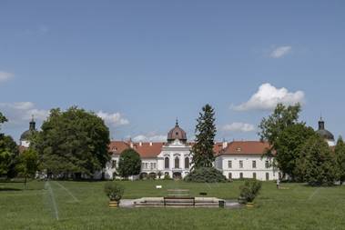 Kirlyi Kastly kertje